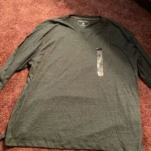 Men’s Long Sleeve T-Shirt